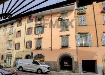 Edificio all\'aperto - Two-room apartment Via San Tomaso
 
44, Bergamo - photo 11
