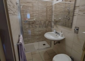 Bagno - Trilocale via lardirago
1, Pavia - foto 8