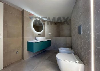 Bagno - Three-room apartment Via Vescovado
 
19-25, Vieste - photo 13