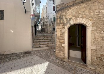 Edificio all\'aperto - Three-room apartment Via Vescovado
 
19-25, Vieste - photo 37