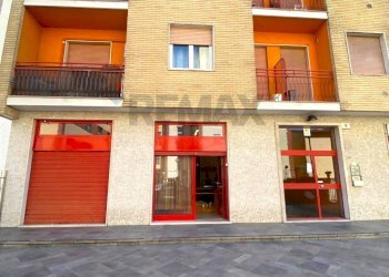 Edificio all\'aperto - Commercial Premises Via Umiliati
9, Milano - photo 1