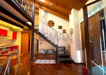 Scale - Two-room apartment Via Martiri Oscuri
6, Milano - photo 6