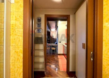 Hall / corridoio - Two-room apartment Via Martiri Oscuri
6, Milano - photo 9