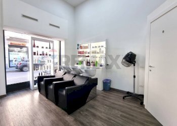 Soggiorno - Commercial Activity Via San Gregorio
27, Milano - photo 9