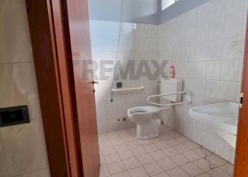 Bagno - Commercial Premises Via Cimabue
6, Monza - photo 13