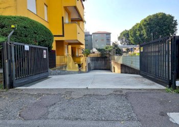 Edificio all\'aperto - Commercial Premises Via Cimabue
6, Monza - photo 17