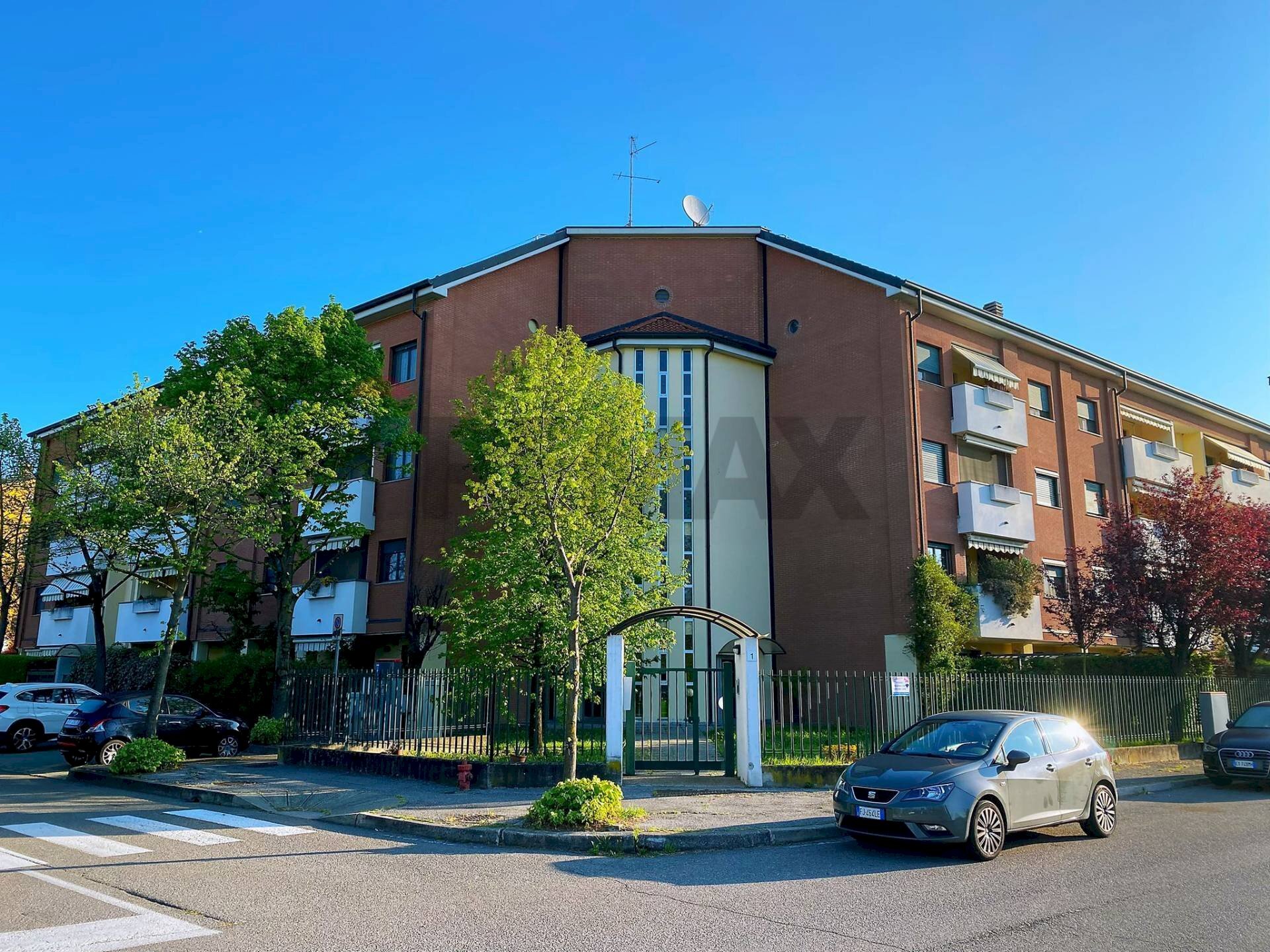 Edificio all\'aperto - Three-room apartment Via Moravia
 
1, Rho - photo 1