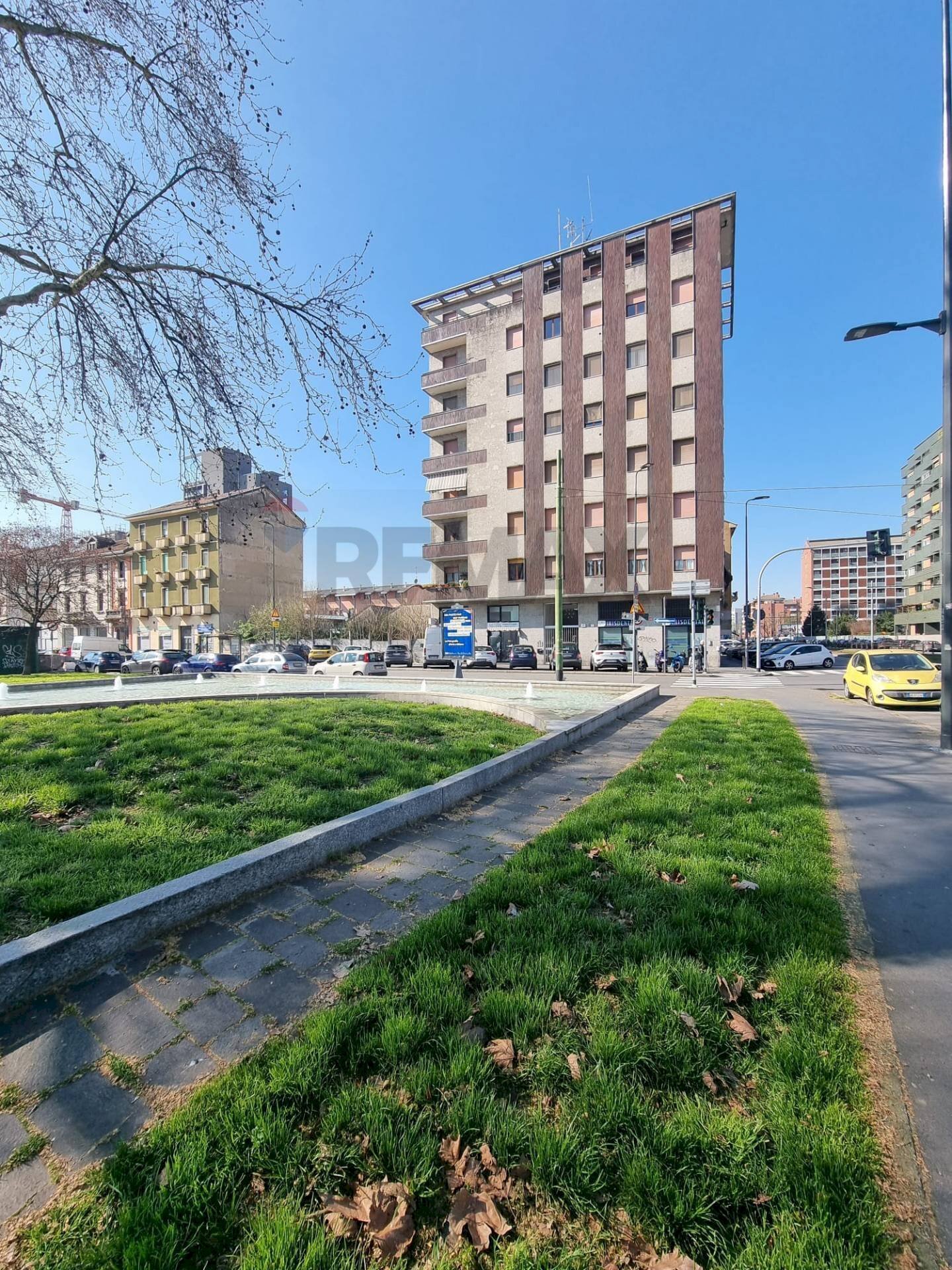 Edificio all\'aperto - Two-room apartment Piazza Tirana
 
12, Milano - photo 1
