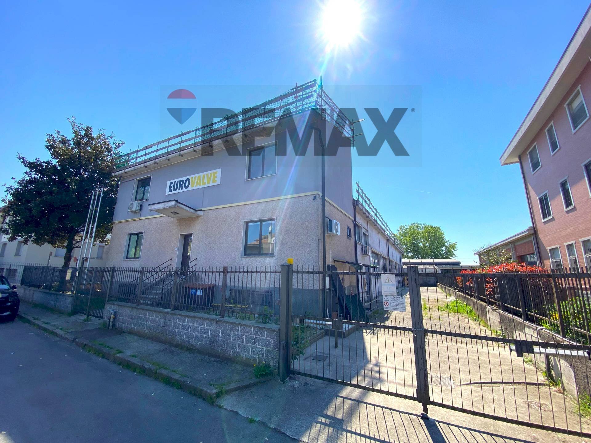 Casa all\'aperto - Capannone Via Camicie Rosse
 
11, Opera - foto 1