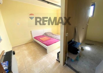 Camera / camera da letto - Shed Via Camicie Rosse
11, Opera - photo 10