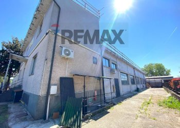 Casa all\'aperto - Shed Via Camicie Rosse
11, Opera - photo 22