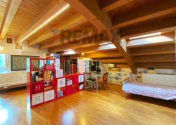 Camera / camera da letto - Four-room apartment Via Ludovico Ariosto
23, Sesto San Giovanni - photo 15