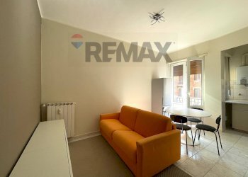 Sala da pranzo - Two-room apartment Corso Regio Parco
161, Torino - photo 2