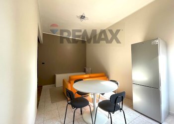 Sala da pranzo - Two-room apartment Corso Regio Parco
161, Torino - photo 3