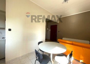 Sala da pranzo - Two-room apartment Corso Regio Parco
161, Torino - photo 4