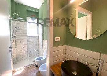 Bagno - Bilocale Via Birago
 
4, Milano - foto 16