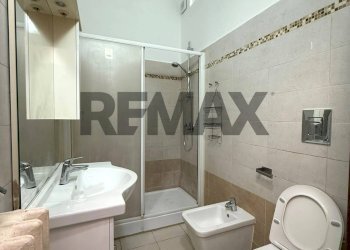 Bagno - Bilocale Via Andrea Costa
1, Milano - foto 7