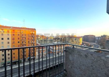 Balcone - Two-room apartment Viale Lucania
5, Milano - photo 21