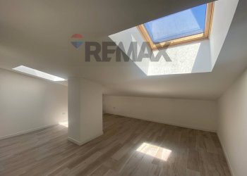 Stanza vuota - Two-room apartment Via Sant'Ambrogio
10, Cinisello Balsamo - photo 11