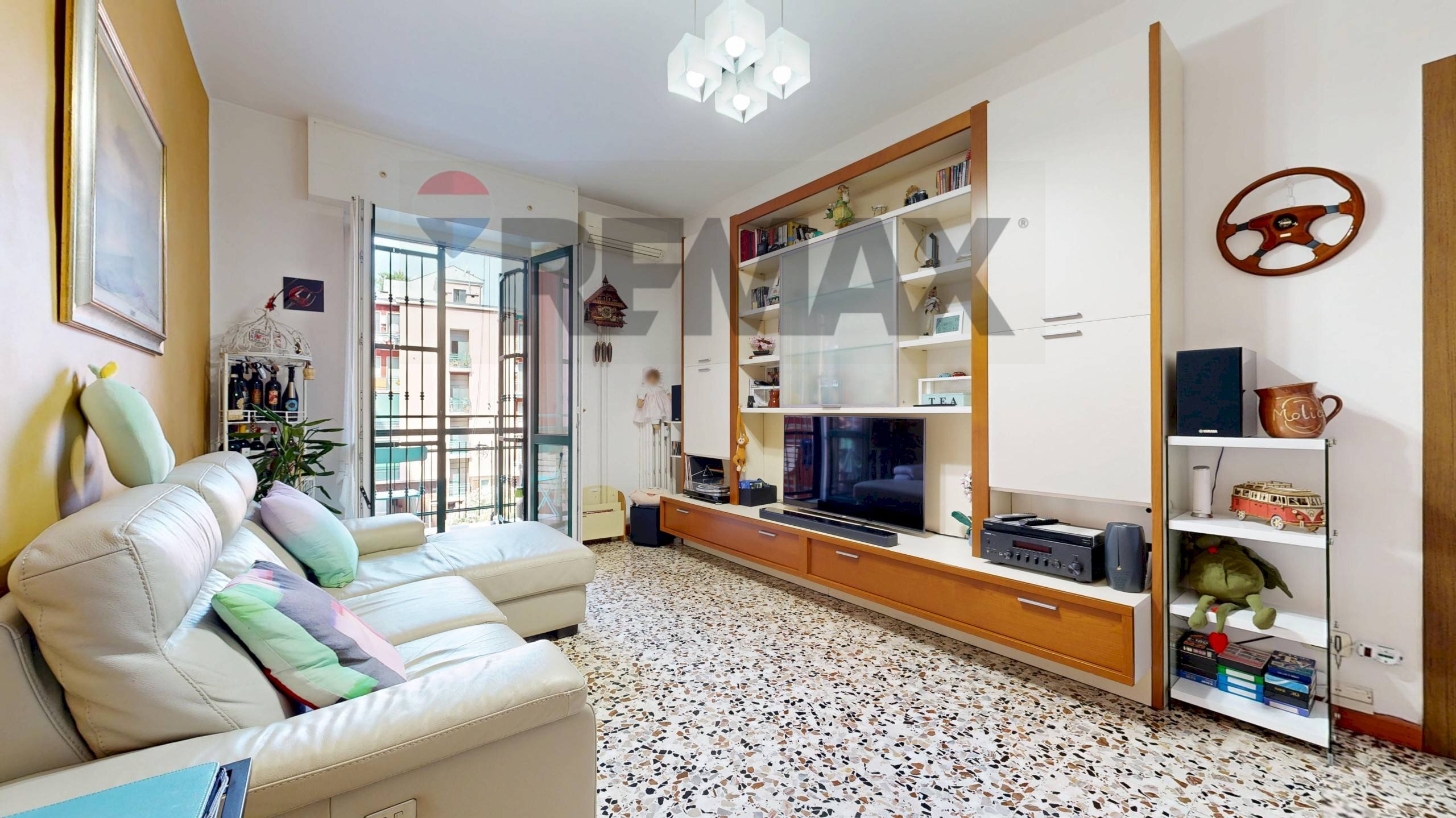 Soggiorno - Two-room apartment Via Dolomiti
11, Milano - photo 3