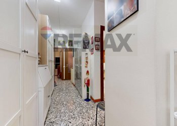 Hall / corridoio - Two-room apartment Via Dolomiti
11, Milano - photo 11