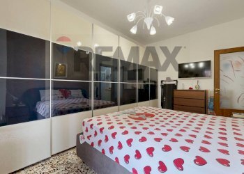 Camera / camera da letto - Two-room apartment Via Dolomiti
11, Milano - photo 15