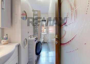 Bagno - Two-room apartment Via Dolomiti
11, Milano - photo 17