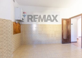 Stanza vuota - Appartamento VIA DELLE ATTINIE
 
50, Fiumicino - foto 12