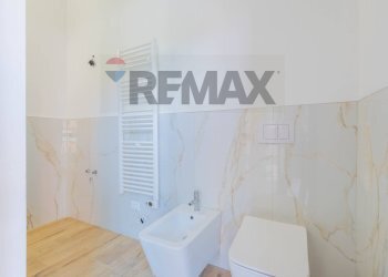 Bagno - Four-room apartment carlo cattaneo
 
22, Gallarate - photo 20