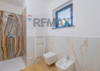 Bagno - Four-room apartment carlo cattaneo
 
22, Gallarate - photo 30