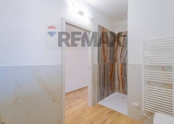 Bagno - Four-room apartment carlo cattaneo
 
22, Gallarate - photo 32
