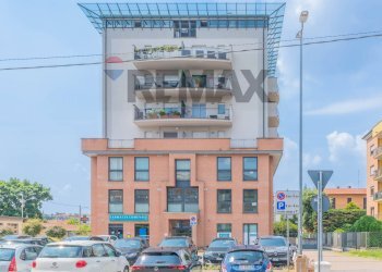Edificio all\'aperto - Four-room apartment carlo cattaneo
 
22, Gallarate - photo 49