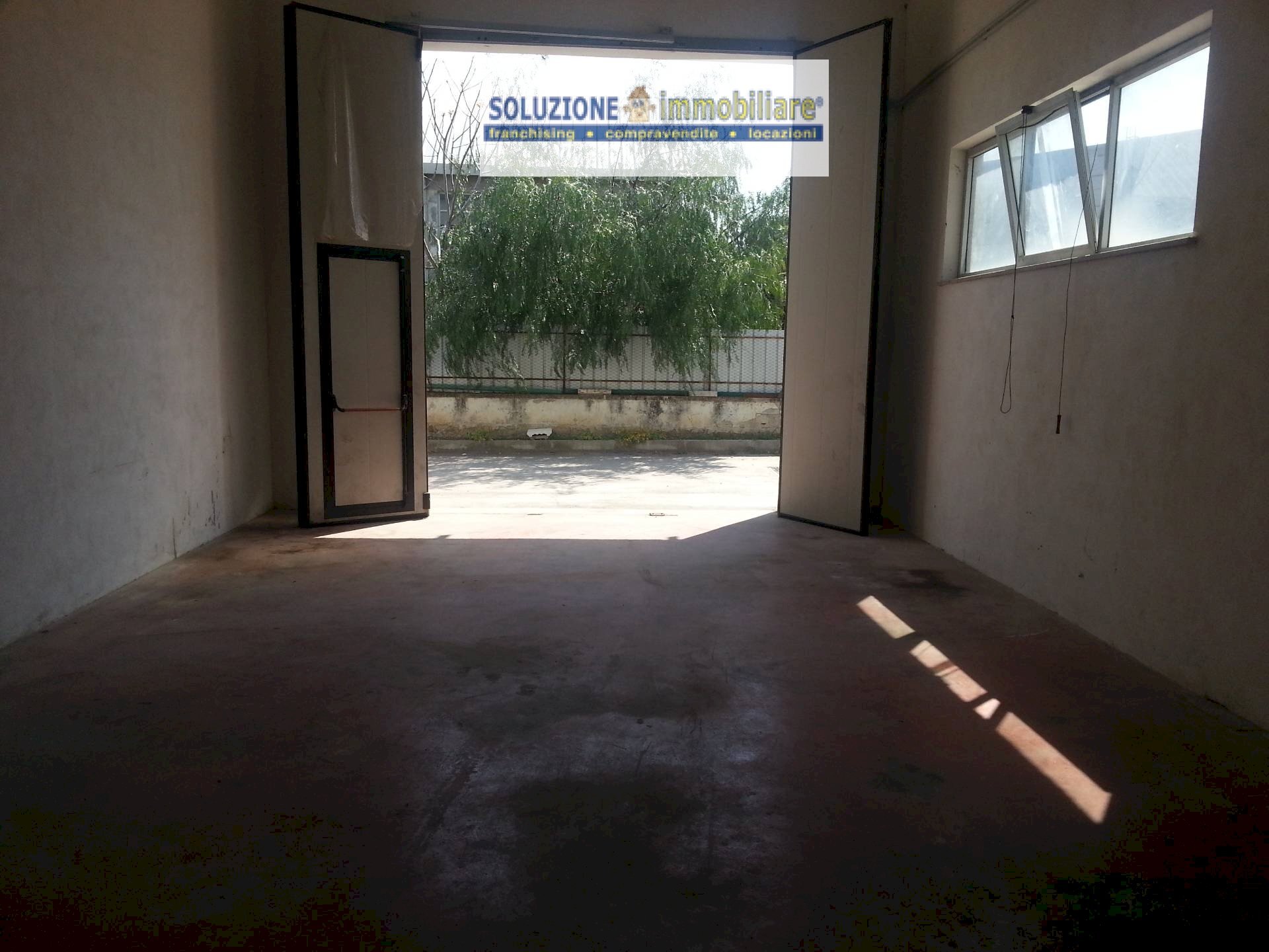 Foto 1 - Capannone Via Penne
 
53, Chieti - foto 1