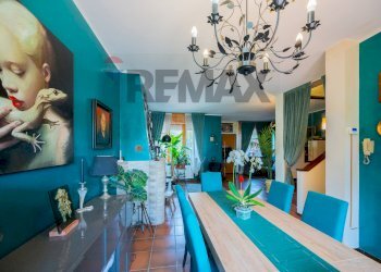 Sala da pranzo - Terraced Villa Strada Pilastrello
 
8, Parma - photo 11