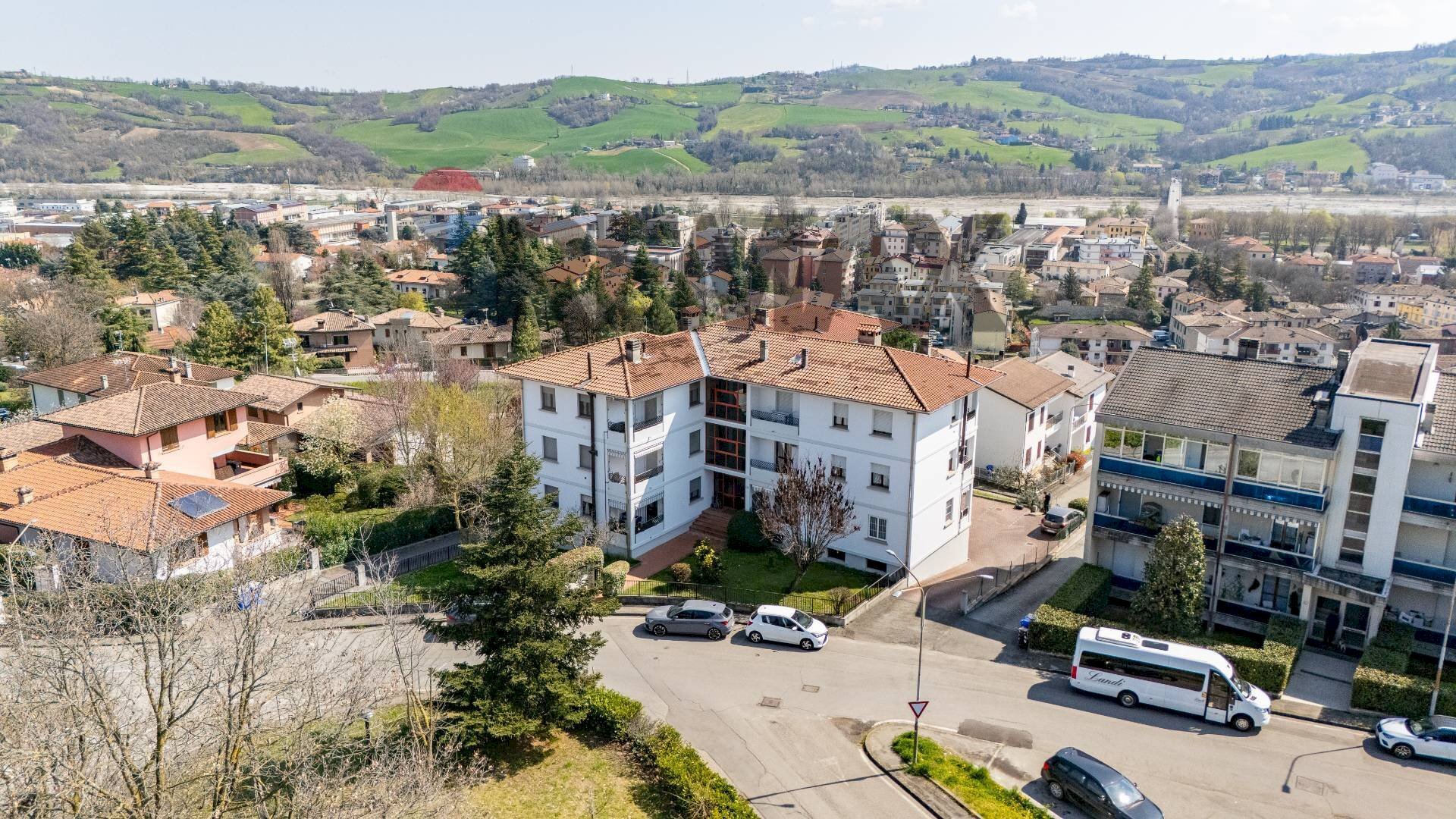 Edificio all\'aperto - Three-room apartment Via Aldo Moro
 
8, Langhirano - photo 1