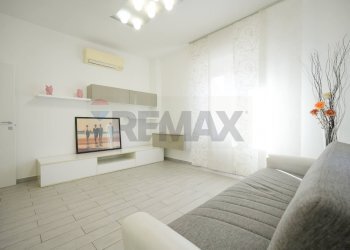 Soggiorno - Trilocale VIA CAVALLOTTI
29, Cologno Monzese - foto 2