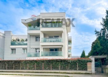 Edificio all\'aperto - Trilocale via Quintino di Vona
33, Cassano d'Adda - foto 2