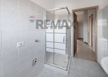 Bagno - Three-room apartment Via Lambro
 
17, Lesmo - photo 19