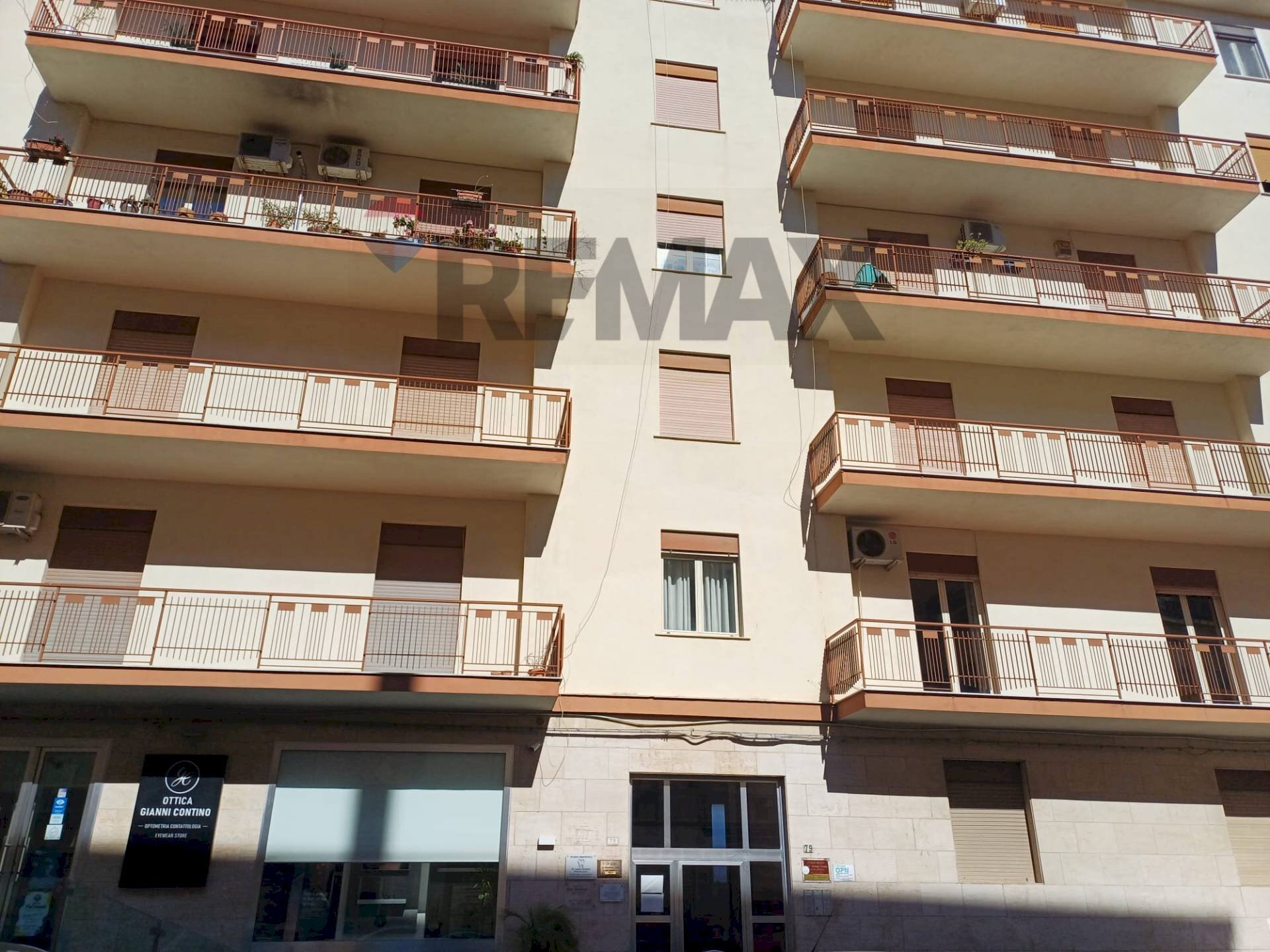 Edificio all\'aperto - Appartamento via IV Novembre
 
79, Favara - foto 1