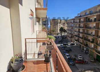 Balcone - Appartamento via IV Novembre
79, Favara - foto 34