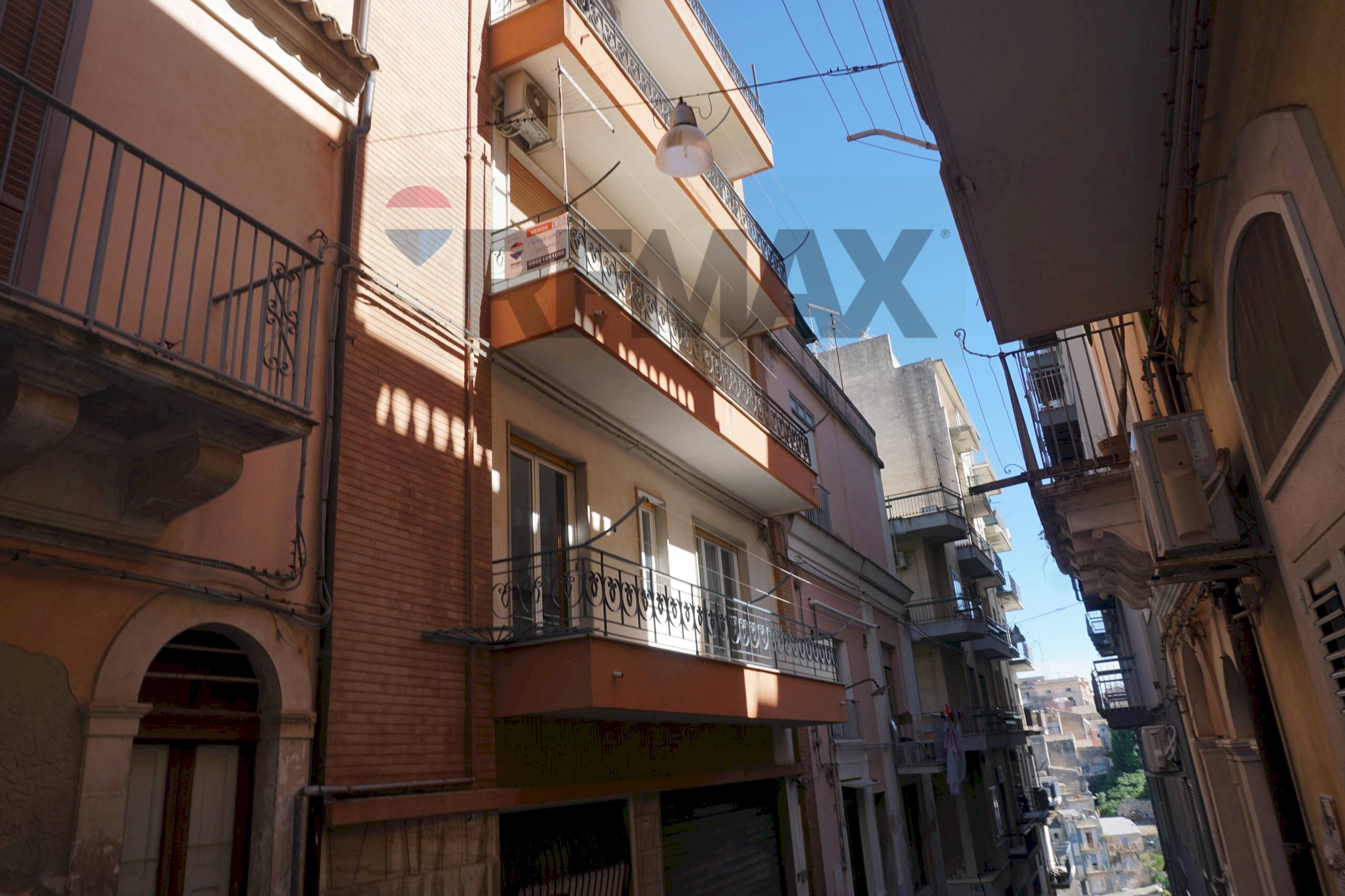 Edificio all\'aperto - Four-room apartment VIA VINCENZO PICARDI
 
25, Ragusa - photo 1