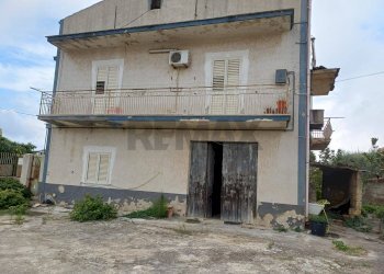 prospetto palazzina - Casa indipendente Via La Loggia
 
87, Aragona - foto 4