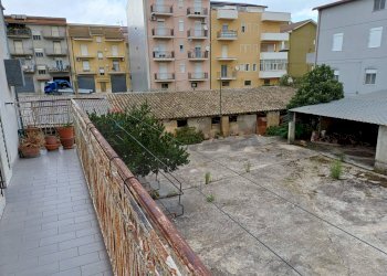 Balcone - Casa indipendente Via La Loggia
 
87, Aragona - foto 32