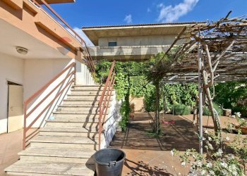 Scale - Villa C.da Rossa
 
sn, Chiaramonte Gulfi - photo 14