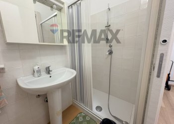 Bagno - Commercial Premises Via Caravaggio
 
18, Comiso - photo 14