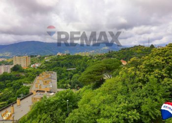 Vista delle montagne - Appartamento Via Pierino Negrotto Cambiaso
 
183, Genova - foto 7