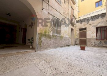 Edificio all\'aperto - Three-room apartment Via Custonaci
 
22, Trapani - photo 3