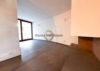 Foto 9 - Independent house via Caterina Scazzeri
 
49, Latiano - photo 9