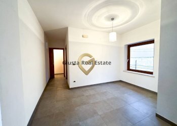 Foto 13 - Independent house via Caterina Scazzeri
 
49, Latiano - photo 13