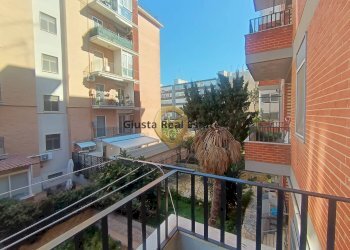Foto 1 - Trilocale VIA BEZZECCA
 
7, Brindisi - foto 1